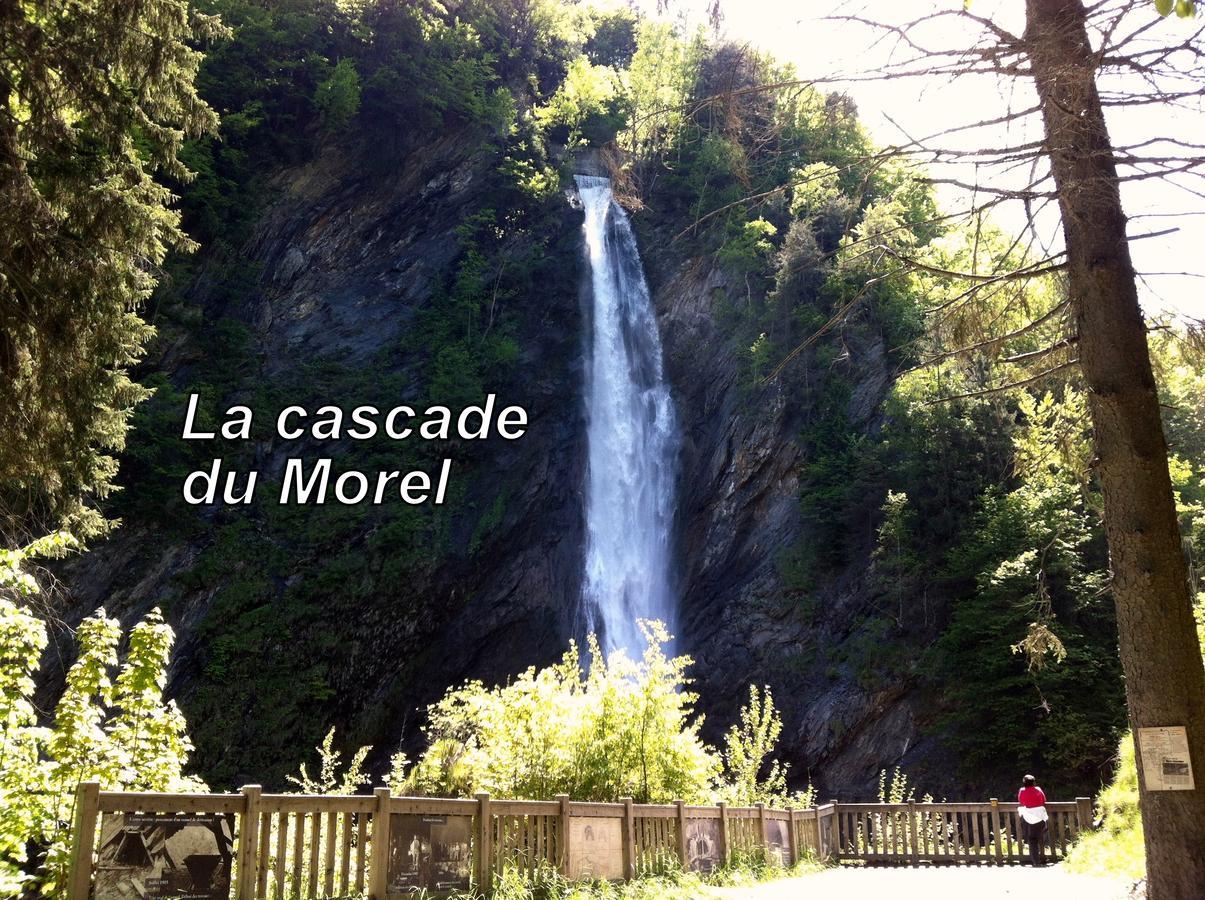 ホテル La Cascade グランデ＝エーグブランシュ エクステリア 写真